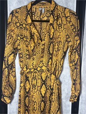 ASOS Yellow Snake Print Wrap Dress Size 4 Long Sleeve Mini Women’s